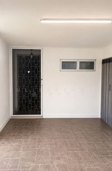 Townhouse for Rent in Dengkil (Selangor) - Julisyazwani @ Wani - Entrance - PropertyGuru.com.my