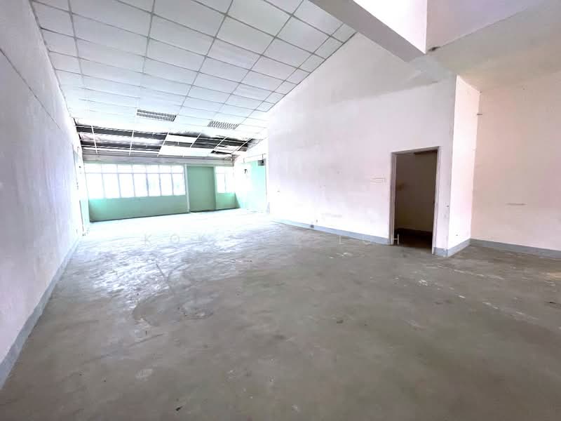 Terrace Factory for Sale in Taman Perindustrian Usj 1 (Subang Jaya) - Kok Yee Loh - Interior - PropertyGuru.com.my