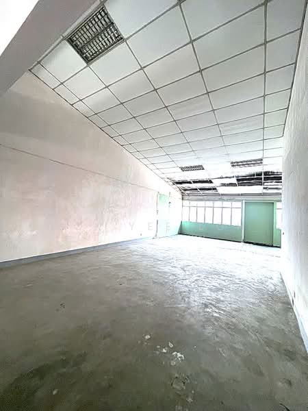 Terrace Factory for Sale in Taman Perindustrian Usj 1 (Subang Jaya) - Kok Yee Loh - Interior - PropertyGuru.com.my