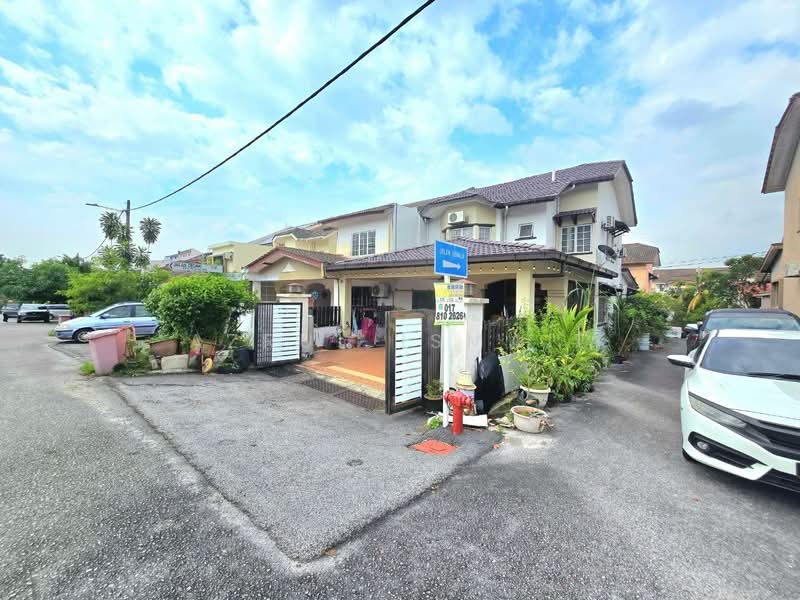 2-storey Terraced House for Sale in Kota Damansara (Selangor) - Azrul Ismail - Exterior - PropertyGuru.com.my