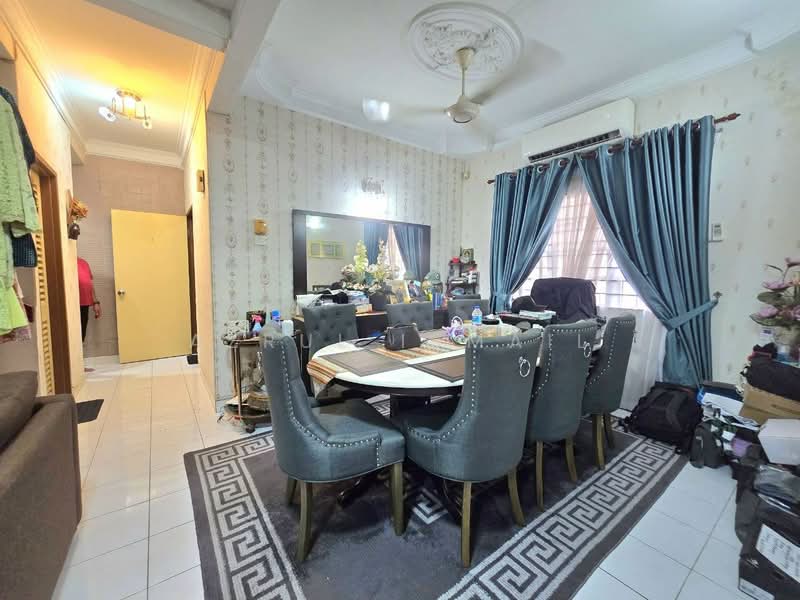 2-storey Terraced House for Sale in Kota Damansara (Selangor) - Azrul Ismail - Dining Room - PropertyGuru.com.my