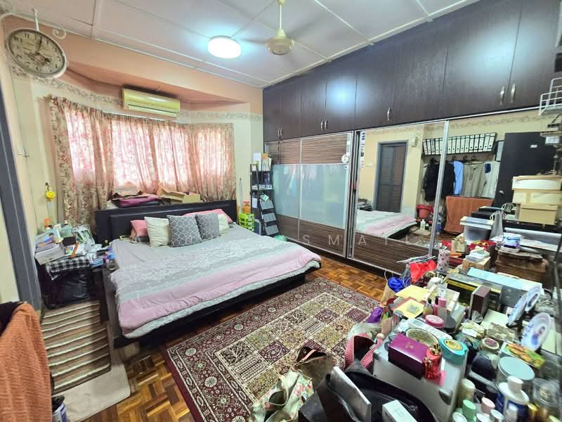 2-storey Terraced House for Sale in Kota Damansara (Selangor) - Azrul Ismail - Bedroom - PropertyGuru.com.my