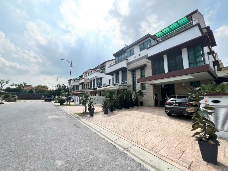Rumah Berkembar untuk Disewa di Subang Jaya (Selangor) - Amirun Kinanah - Exterior - PropertyGuru.com.my