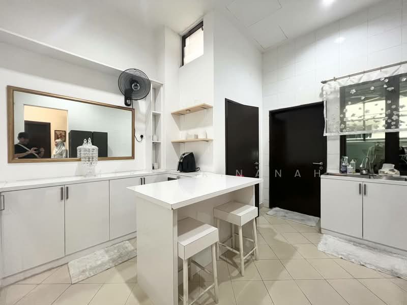 Rumah Berkembar untuk Disewa di Subang Jaya (Selangor) - Amirun Kinanah - Kitchen - PropertyGuru.com.my