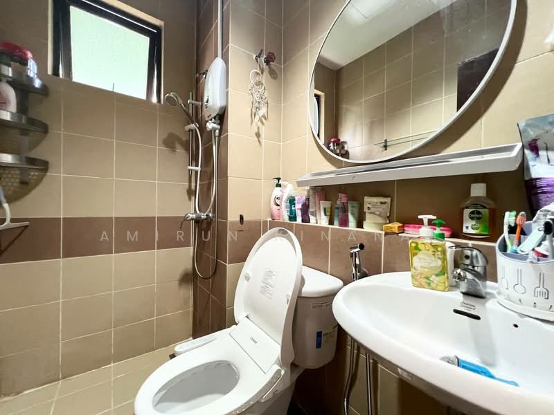 Rumah Berkembar untuk Disewa di Subang Jaya (Selangor) - Amirun Kinanah - Bathroom - PropertyGuru.com.my
