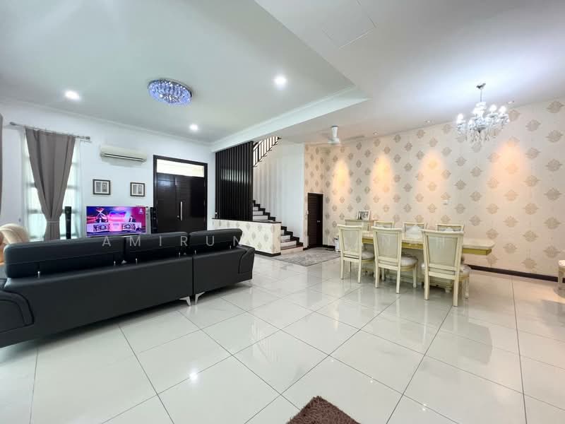 Rumah Berkembar untuk Disewa di Subang Jaya (Selangor) - Amirun Kinanah - Living Room - PropertyGuru.com.my