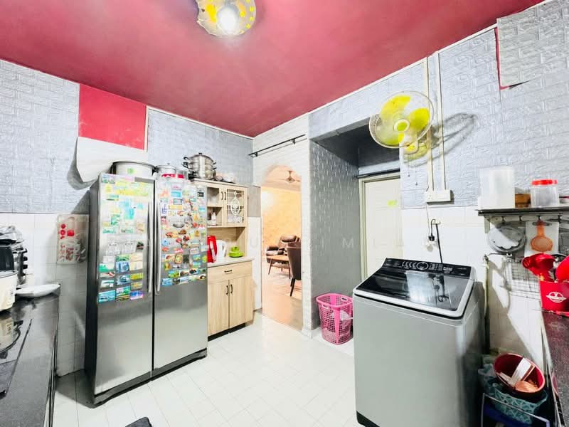 2-storey Terraced House for Sale in Pasir Gudang (Johor) - Fakhrul Imlan - Kitchen - PropertyGuru.com.my