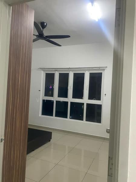 Servis Apartment untuk Dijual di Seasons Amara Larkin - Vinz Ang - Living Room - PropertyGuru.com.my