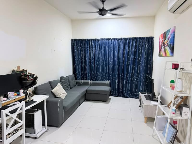 Servis Apartment untuk Dijual di Seasons Garden Residences - Chun Wei - Living Room - PropertyGuru.com.my