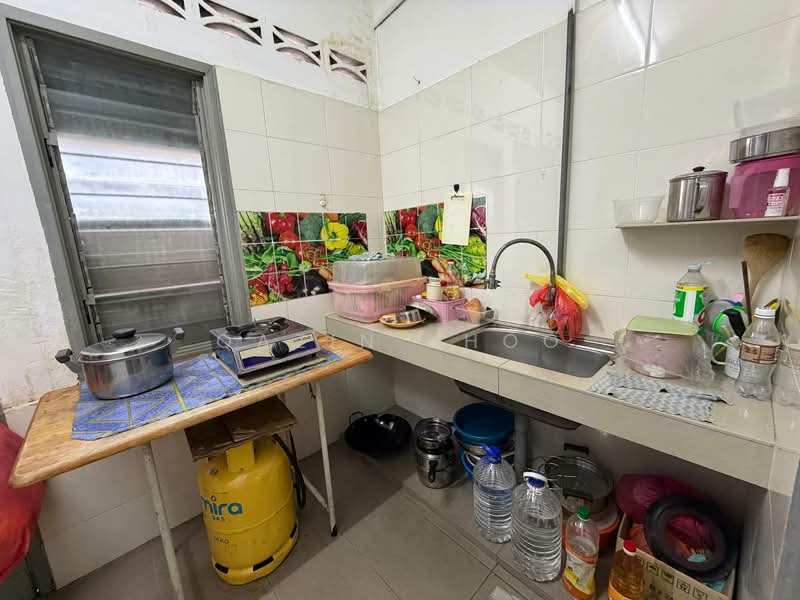 Rumah Teres 1 Tingkat untuk Disewa di Taman Pengkalan Barat (Ipoh) - Qazin Khoo - Kitchen - PropertyGuru.com.my