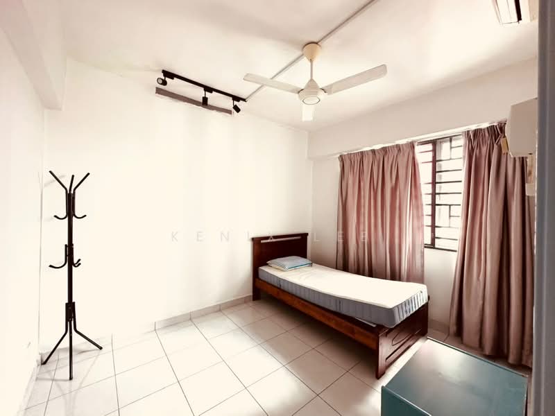 Kediaman Servis untuk Disewa di Main Place Residence - Kenix Lee - Bedroom - PropertyGuru.com.my