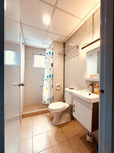 Kediaman Servis untuk Disewa di Main Place Residence - Kenix Lee - Bathroom - PropertyGuru.com.my