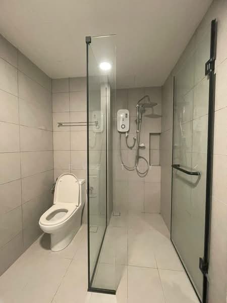 Servis Apartment untuk Disewa di The Atrium - Eve Tay - Bathroom - PropertyGuru.com.my