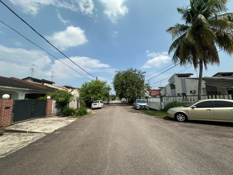 1-storey Terraced House for Sale in Permas Jaya (Johor Bahru) - Patrick Foo - Exterior - PropertyGuru.com.my