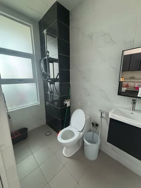 Service Residence for Rent at D'carlton (Residensi Seri Mega) - Merry Chua - Bathroom - PropertyGuru.com.my