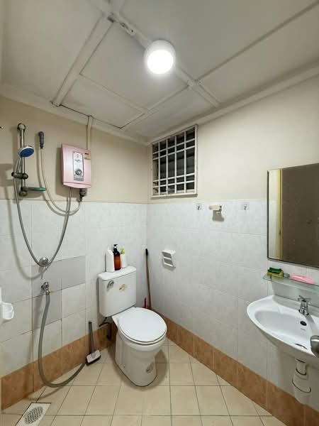 Pangsapuri untuk Disewa di Permas Ville Apartment - Daniel Tey - PropertyGuru.com.my