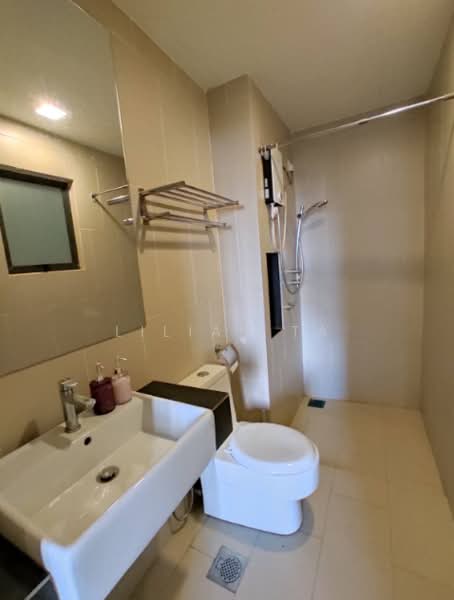 Condominium for Sale at Aura Residence - Lilian Ta - Bathroom - PropertyGuru.com.my
