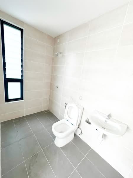 Kondominium untuk Disewa di Alstonia Residence - KC Ng - Bathroom - PropertyGuru.com.my