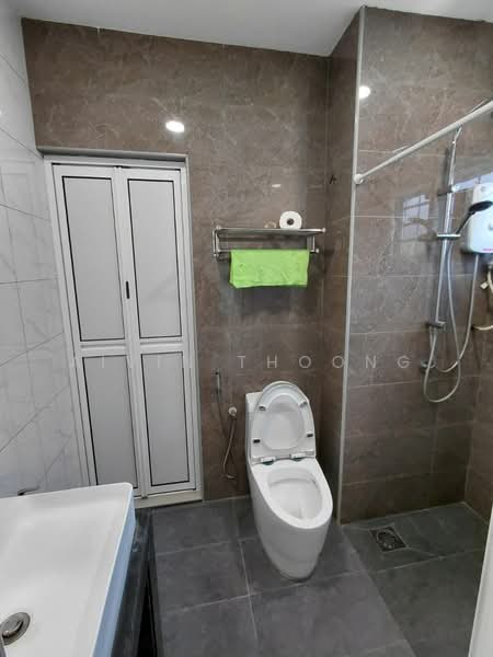 Terraced House for Sale in Serdang (Seri Kembangan) - Aivin Thoong - Bathroom - PropertyGuru.com.my