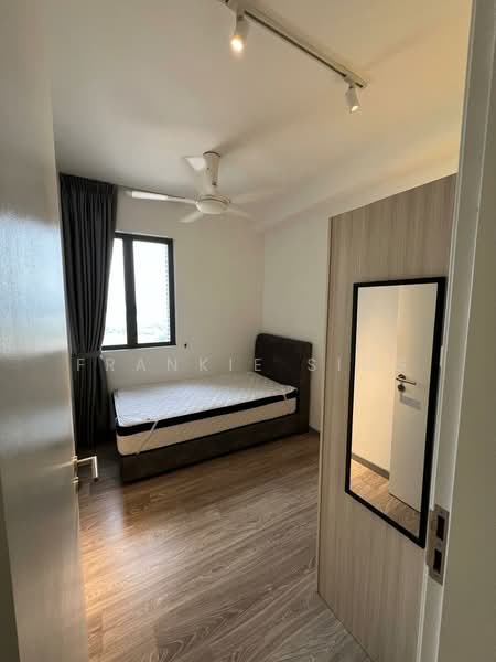 Kediaman Servis untuk Disewa di United Point (Residensi Berpadu) - Frankie Sing - Bedroom - PropertyGuru.com.my