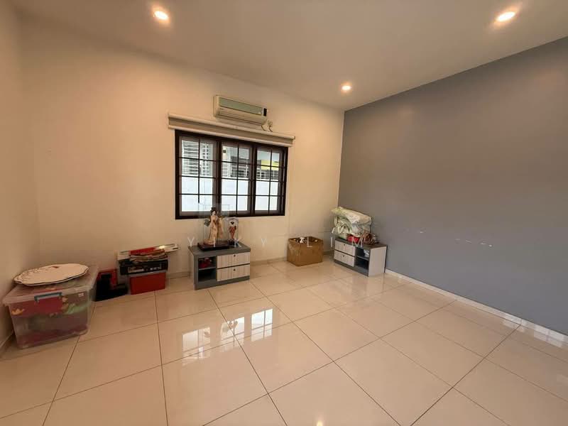 Bungalow for Sale in Taman Kebun Teh (Johor Bahru) - Yiky Lim - Living Room - PropertyGuru.com.my