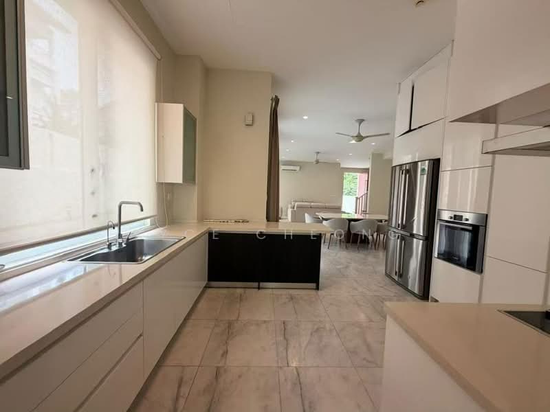 Bungalow House untuk Disewa di Mont Kiara (Kuala Lumpur) - Kyce Cheong - Kitchen - PropertyGuru.com.my