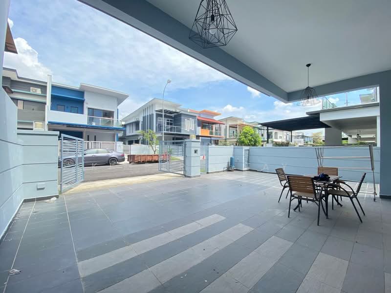 Rumah Kluster untuk Dijual di Taman Nusa Bestari (Iskandar Puteri (Nusajaya)) - Kimberly Tay - Exterior - PropertyGuru.com.my