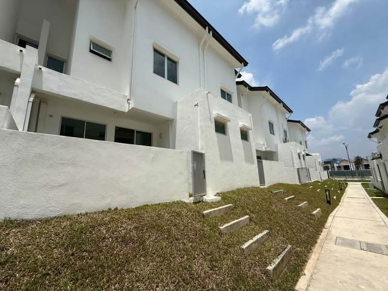 Rumah Teres 2 Tingkat untuk Dijual di Kuala Lumpur (Kuala Lumpur) - Ivy Heng - Exterior - PropertyGuru.com.my