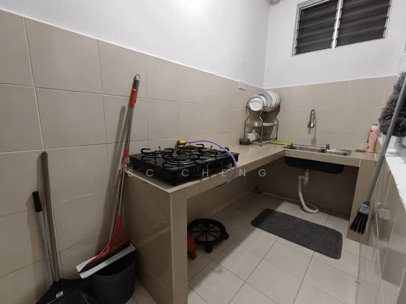 Pangsapuri untuk Dijual di Molek Ria - SC Cheng - Kitchen - PropertyGuru.com.my