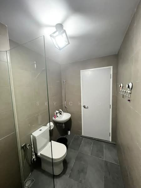 Servis Apartment untuk Disewa di Akasa - Sky Choo - Bathroom - PropertyGuru.com.my