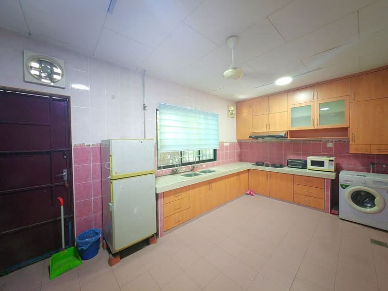 2-storey Terraced House for Sale in Taman Tasek (Ipoh) - Qazin Khoo - Kitchen - PropertyGuru.com.my