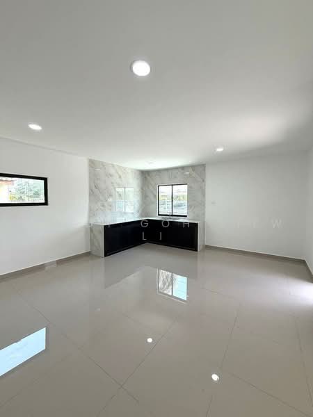 2-storey Terraced House for Sale in Pasir Gudang (Johor) - Mandy Goh Siew Li - Kitchen - PropertyGuru.com.my