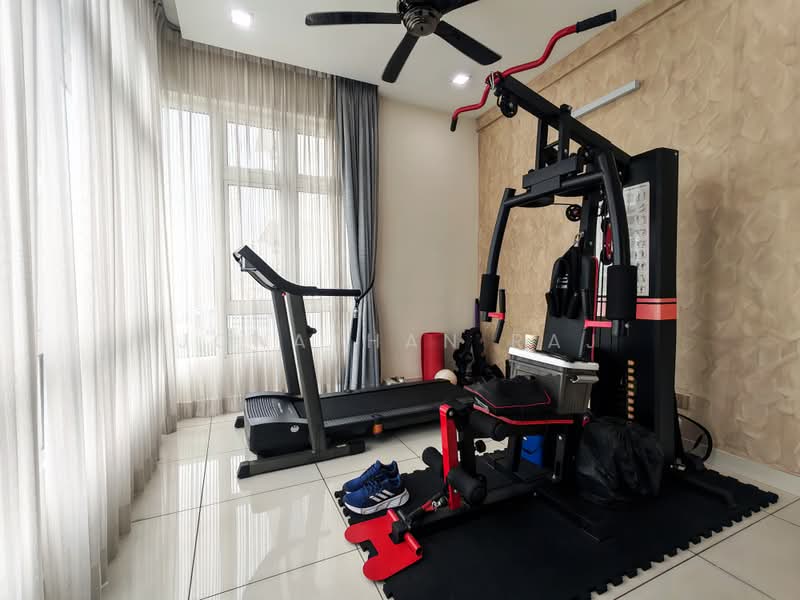 Kondominium untuk Dijual di Sri Putramas III / Royal Regent - Jonathan Raj - Gym - PropertyGuru.com.my
