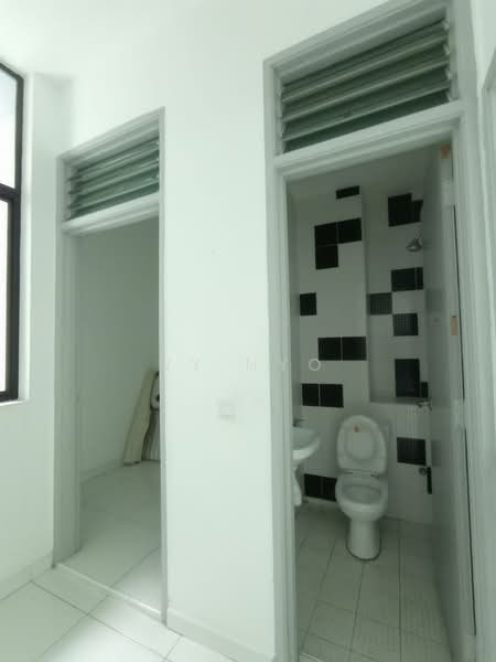 Servis Apartment untuk Disewa di The Sky Executive Suites - JY NYO - Bathroom - PropertyGuru.com.my