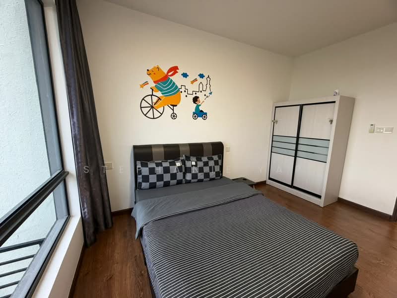 Kediaman Servis untuk Dijual di Country Garden Central Park - Stephanie Yap - Bedroom - PropertyGuru.com.my