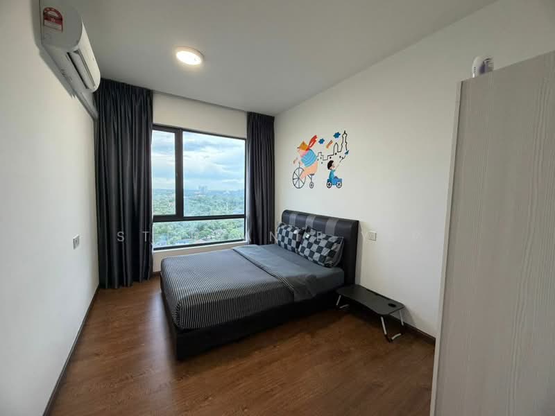 Kediaman Servis untuk Dijual di Country Garden Central Park - Stephanie Yap - Bedroom - PropertyGuru.com.my