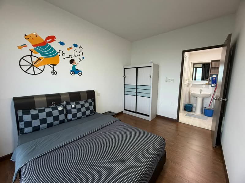 Kediaman Servis untuk Dijual di Country Garden Central Park - Stephanie Yap - Bedroom - PropertyGuru.com.my