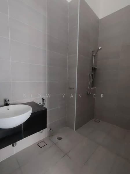 Semi-Detached House for Sale in Eco Spring (Johor Bahru) - Siow Yan Er - Bathroom - PropertyGuru.com.my