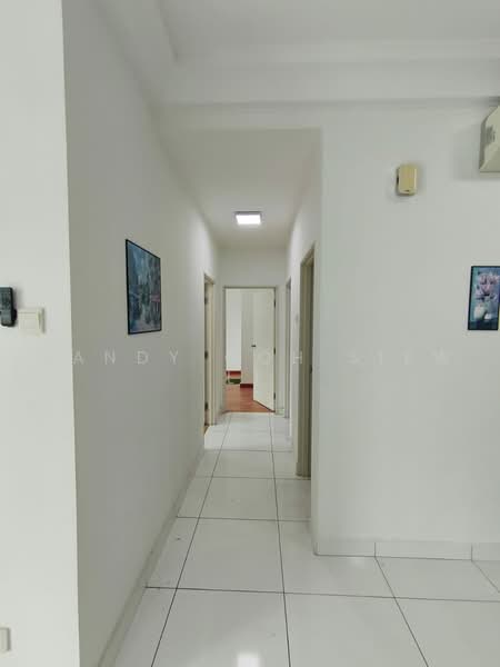 Kediaman Servis untuk Dijual di The Platino Serviced Apartment - Mandy Goh Siew Li - Corridor - PropertyGuru.com.my