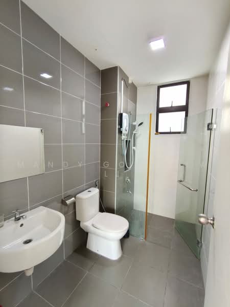 Kediaman Servis untuk Dijual di The Platino Serviced Apartment - Mandy Goh Siew Li - Bathroom - PropertyGuru.com.my