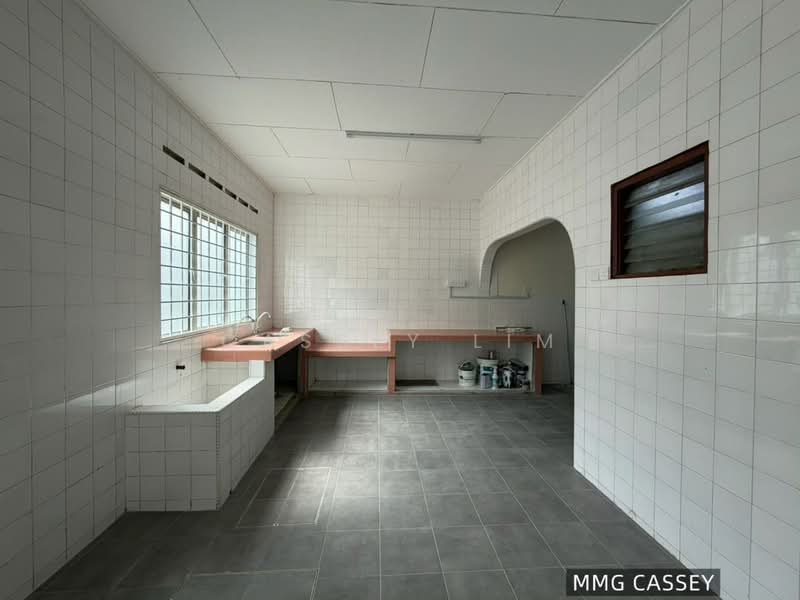 Rumah Teres 2-Tingkat untuk Dijual di Klang (Selangor) - Cassey Lim - Kitchen - PropertyGuru.com.my