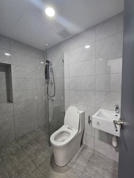 Service Residence for Rent at Altris Residences @ The Quartz WM - Rony Yeo - Bathroom - PropertyGuru.com.my