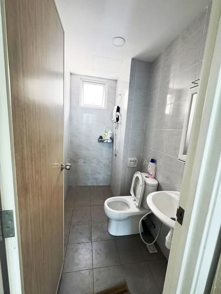 Condominium for Rent at i-Santorini - Jerry Tan - Bathroom - PropertyGuru.com.my