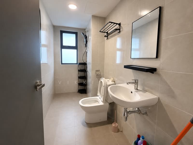 Servis Apartment untuk Disewa di M Astra - Vikki Sam - Bathroom - PropertyGuru.com.my
