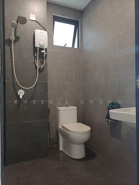Servis Apartment untuk Dijual di Neu Suites - Kweenie Chong - Bathroom - PropertyGuru.com.my