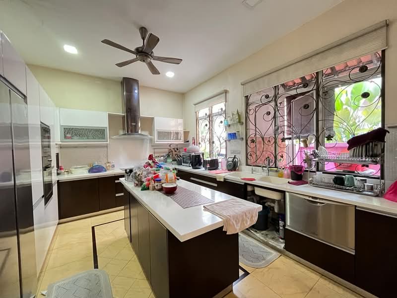 Semi-Detached House for Sale in Damansara Legenda (Petaling Jaya) - Ben Tan - Kitchen - PropertyGuru.com.my