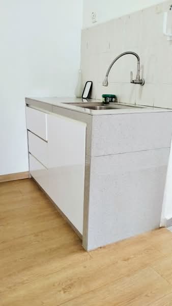 Rumah Flat untuk Disewa di Desa Putra - Joyce Lim - Kitchen - PropertyGuru.com.my