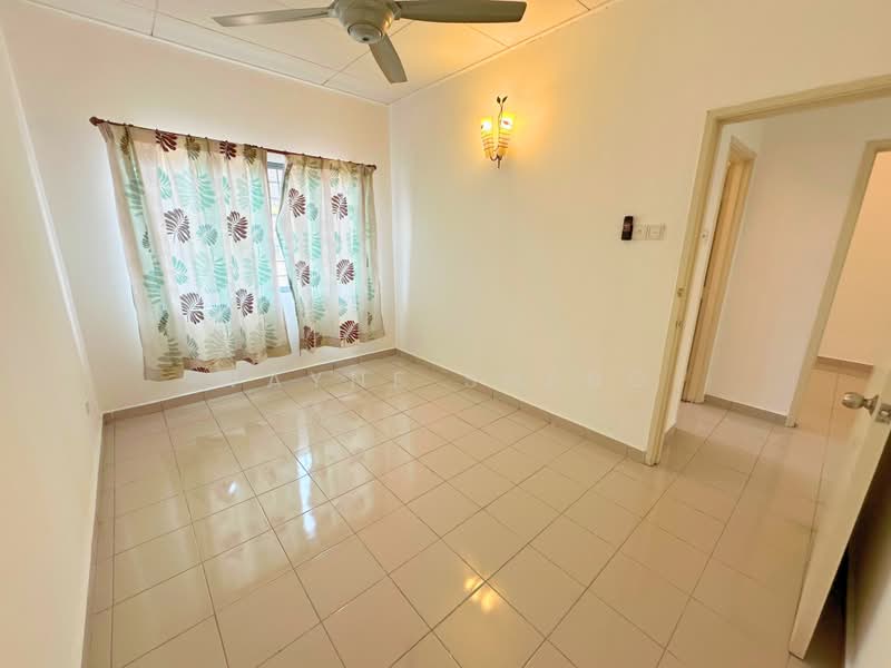 Rumah Teres 2-Tingkat untuk Dijual di Prima Saujana (Kajang) - WAYNE SHENG - Bed 3 - PropertyGuru.com.my