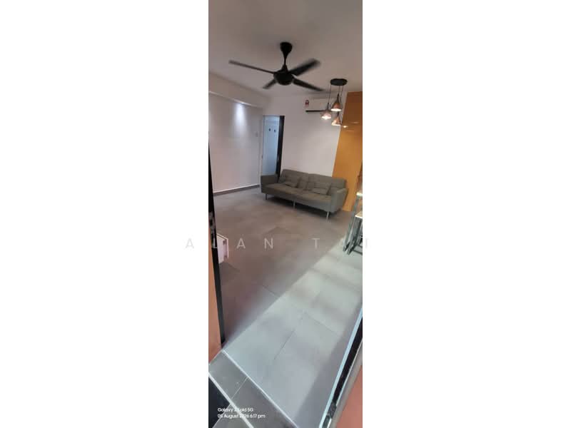 Servis Apartment untuk Disewa di Halo Sunday @ Empire City - Alan Tai - Living Room - PropertyGuru.com.my