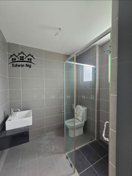 Semi-Detached House for Sale in Taman Jasa Ria (Bukit Mertajam) - Edwin Ng - Bathroom - PropertyGuru.com.my